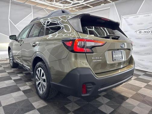 2022 Subaru Outback Premium