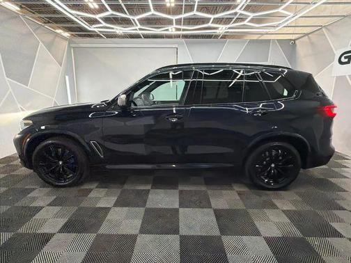 2020 BMW X5 M50i