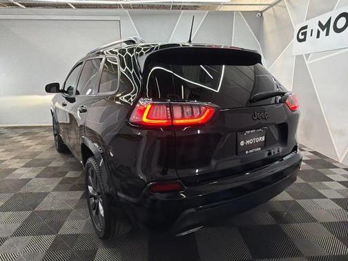 Black 2019 Jeep Cherokee Limited
