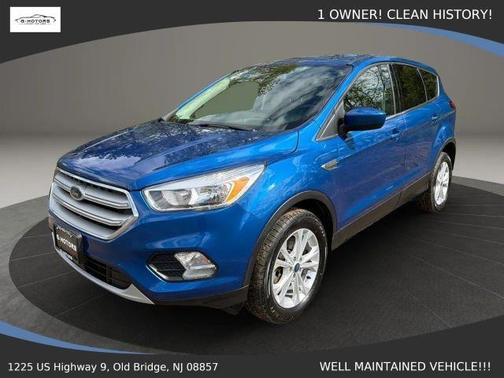 Blue 2019 Ford Escape SE