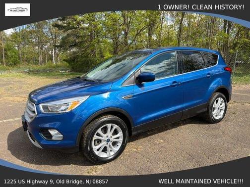 Blue 2019 Ford Escape SE