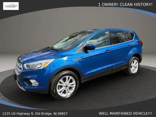 Blue 2019 Ford Escape SE
