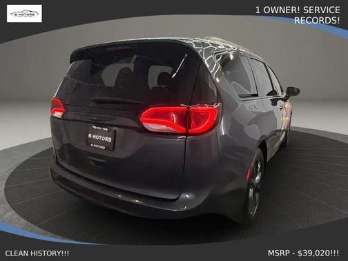 Gray 2020 Chrysler Pacifica Touring