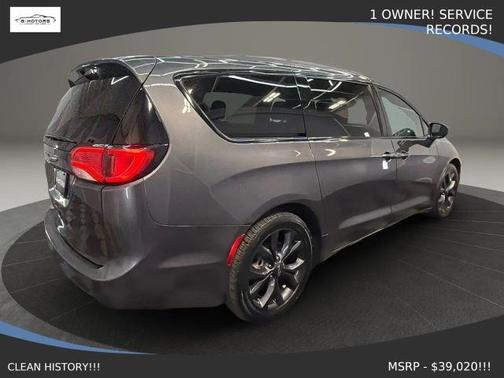 Gray 2020 Chrysler Pacifica Touring