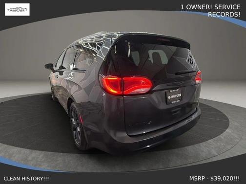 Gray 2020 Chrysler Pacifica Touring