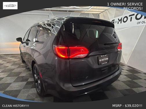Gray 2020 Chrysler Pacifica Touring
