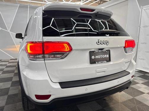 2019 Jeep Grand Cherokee Laredo