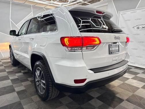 2019 Jeep Grand Cherokee Laredo