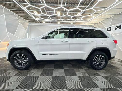 2019 Jeep Grand Cherokee Laredo