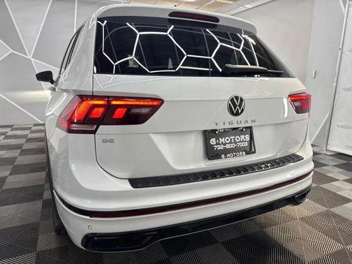 2024 Volkswagen Tiguan 2.0T SE R-Line Black