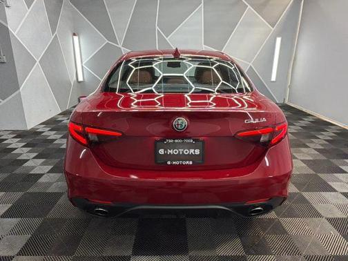 2017 Alfa Romeo Giulia Base