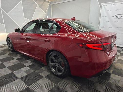2017 Alfa Romeo Giulia Base