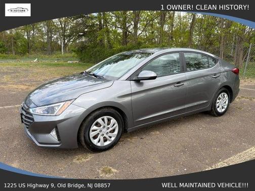 Gray 2019 Hyundai ELANTRA SE
