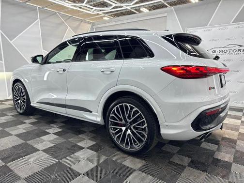 2025 Audi SQ5 3.0T quattro Premium