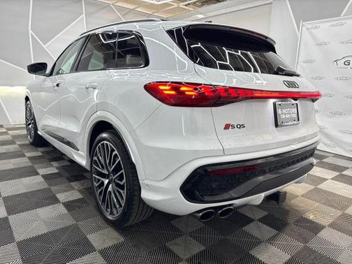 2025 Audi SQ5 3.0T quattro Premium