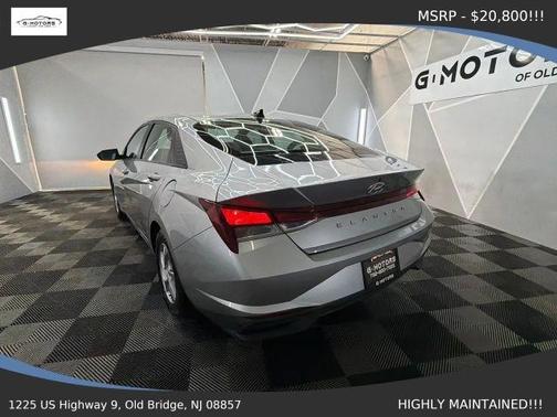 Silver 2021 Hyundai ELANTRA SE