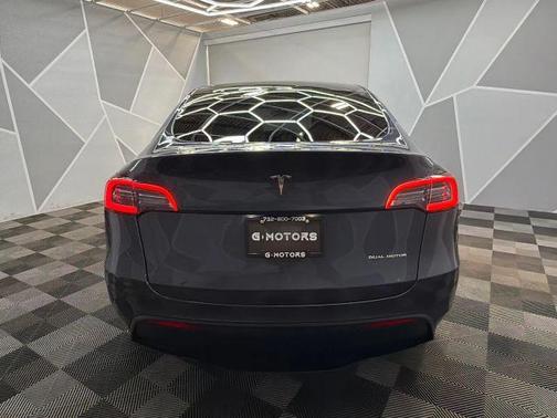 Gray 2021 Tesla Model Y Long Range
