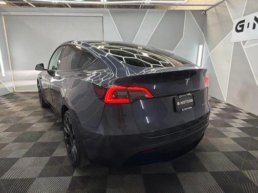 Gray 2021 Tesla Model Y Long Range