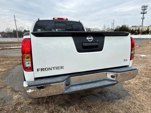 2021 Nissan Frontier SV