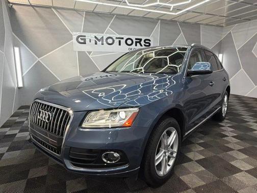 Utopia Blue Metallic 2017 Audi Q5 2.0T Premium Plus