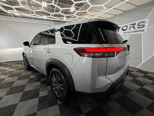 Silver 2022 Nissan Pathfinder S