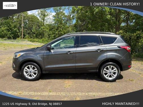 Gray 2018 Ford Escape SE