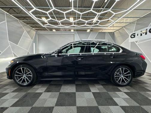2021 BMW 330 i xDrive