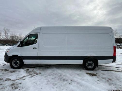 2025 Mercedes-Benz Sprinter 2500 HIGH ROOF W/170 WB