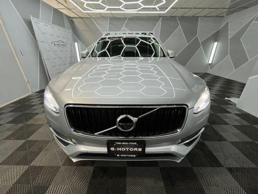 2017 Volvo XC90 T6 Momentum