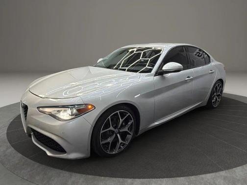 Silver 2018 Alfa Romeo Giulia Ti