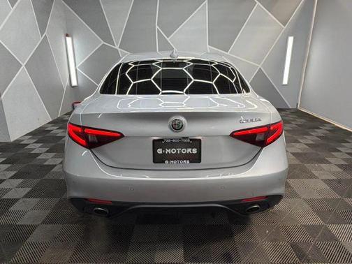 Silver 2018 Alfa Romeo Giulia Ti