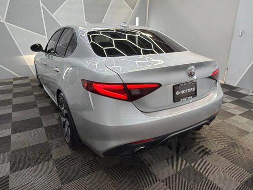 Silver 2018 Alfa Romeo Giulia Ti