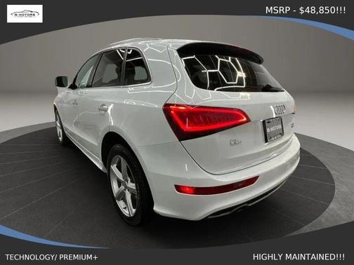 Glacier White Metallic 2017 Audi Q5 2.0T Premium Plus