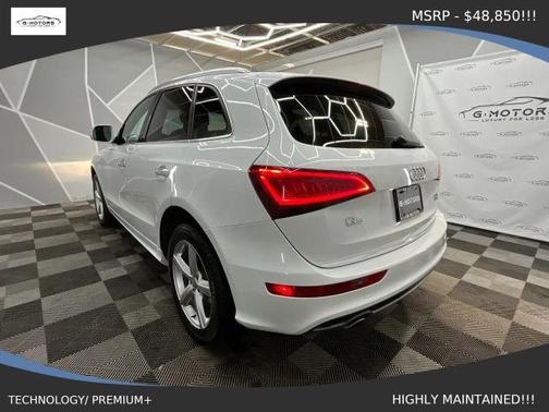 Glacier White Metallic 2017 Audi Q5 2.0T Premium Plus