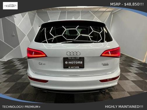 Glacier White Metallic 2017 Audi Q5 2.0T Premium Plus