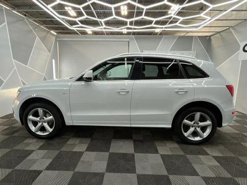 2017 Audi Q5 2.0T Premium Plus