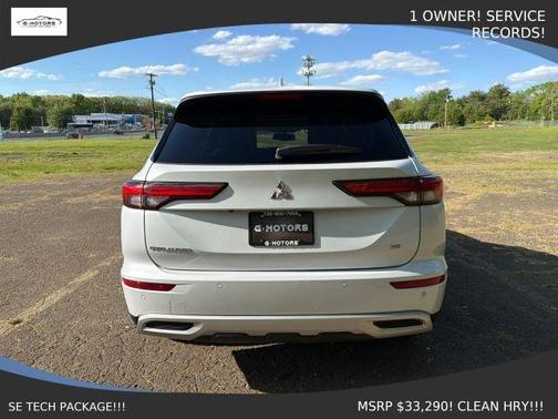 White 2022 Mitsubishi Outlander SE Launch Edition