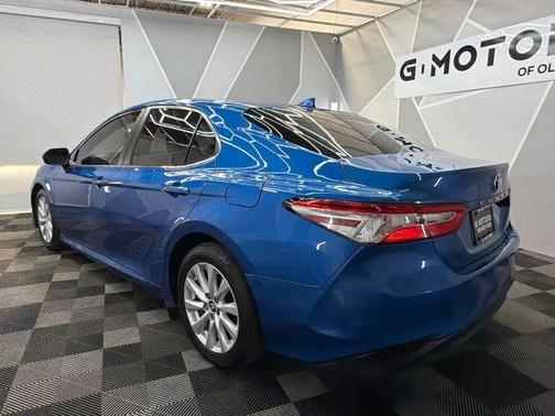 Blue 2019 Toyota Camry LE