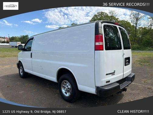 White 2015 Chevrolet Express 2500 Work Van