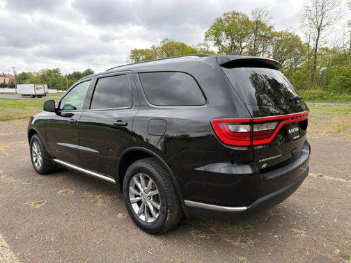 Black 2018 Dodge Durango SXT