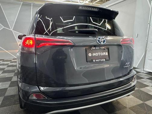 2018 Toyota RAV4 Hybrid XLE