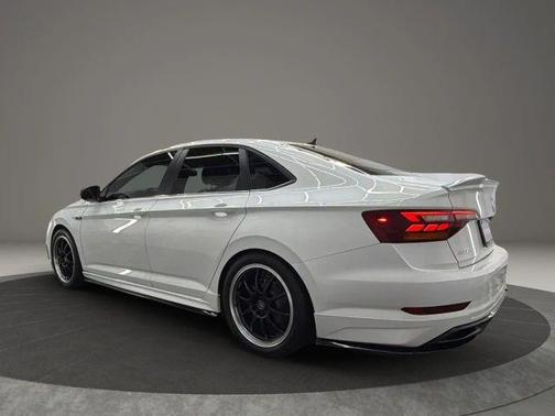 Pure White 2019 Volkswagen Jetta 1.4T R-Line