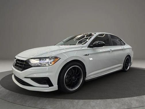 Pure White 2019 Volkswagen Jetta 1.4T R-Line