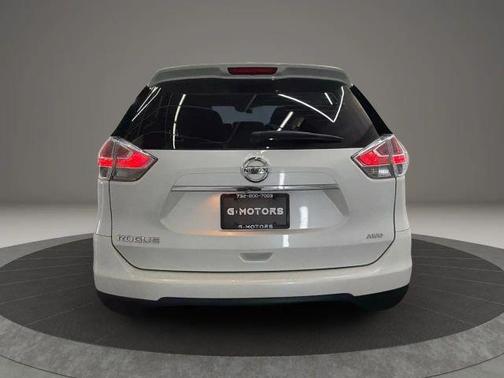 Moonlight White 2015 Nissan Rogue S