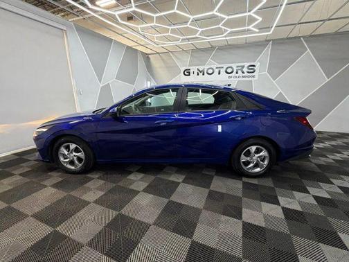 Blue 2021 Hyundai ELANTRA SE