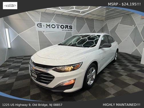 White 2020 Chevrolet Malibu 1FL