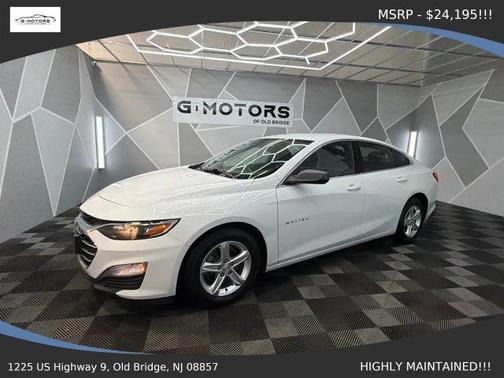 White 2020 Chevrolet Malibu 1FL