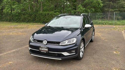 Night Blue Metallic 2017 Volkswagen Golf Alltrack TSI SEL