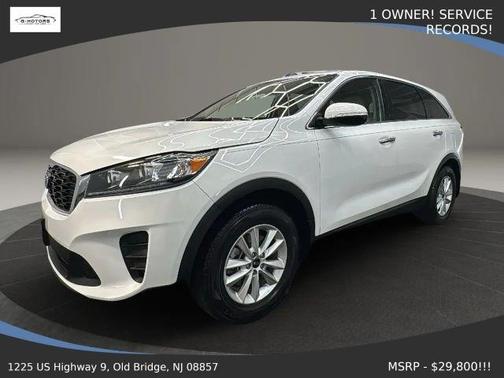 White 2020 Kia Sorento LX
