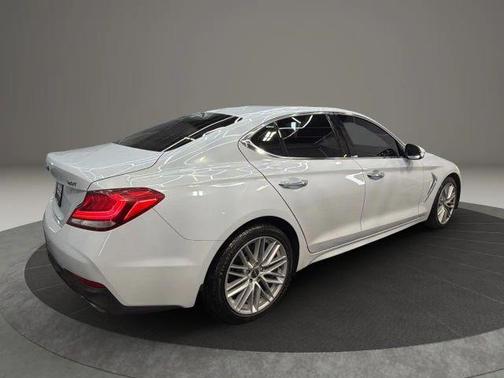 White 2020 Genesis G70 2.0T